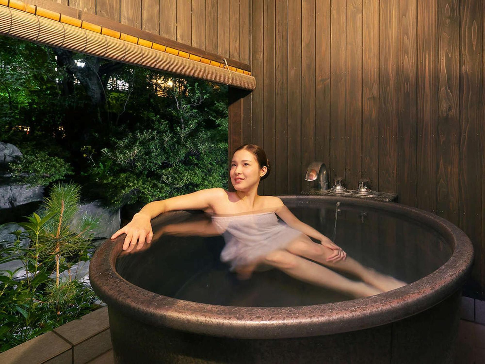 Yuraku Hotel Awara Exteriör bild