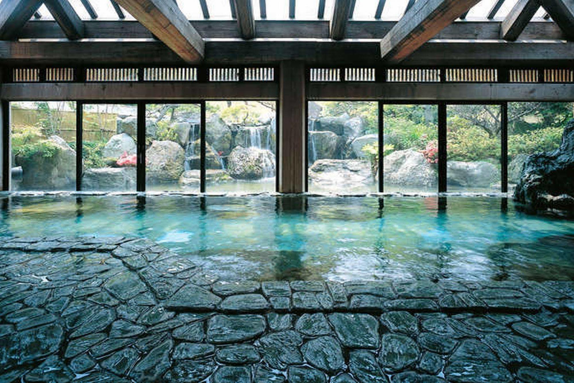 Yuraku Hotel Awara Exteriör bild